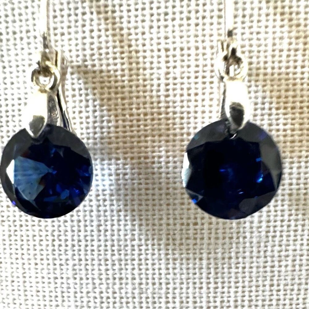 Silver tone blueโcrystal earrings
